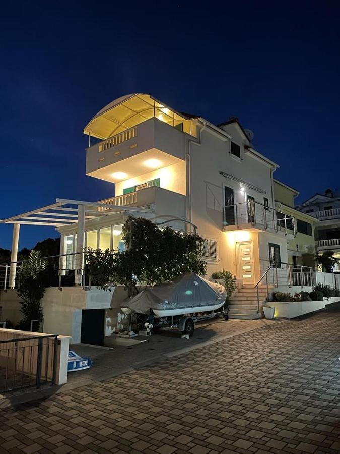 Apartments Villa Lili Lovetovo Vodice Eksteriør billede