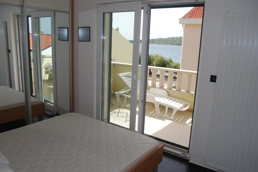 Apartments Villa Lili Lovetovo Vodice Eksteriør billede